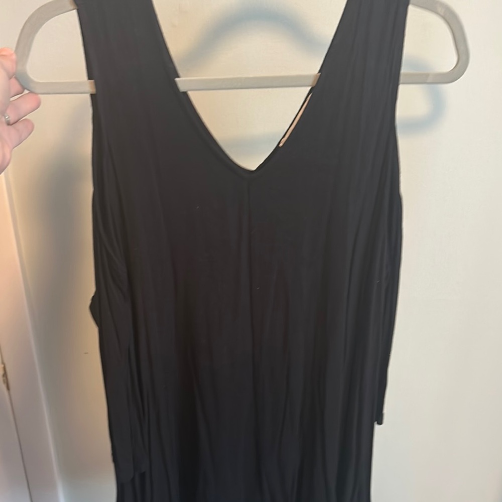 Black Cold-shoulder Top